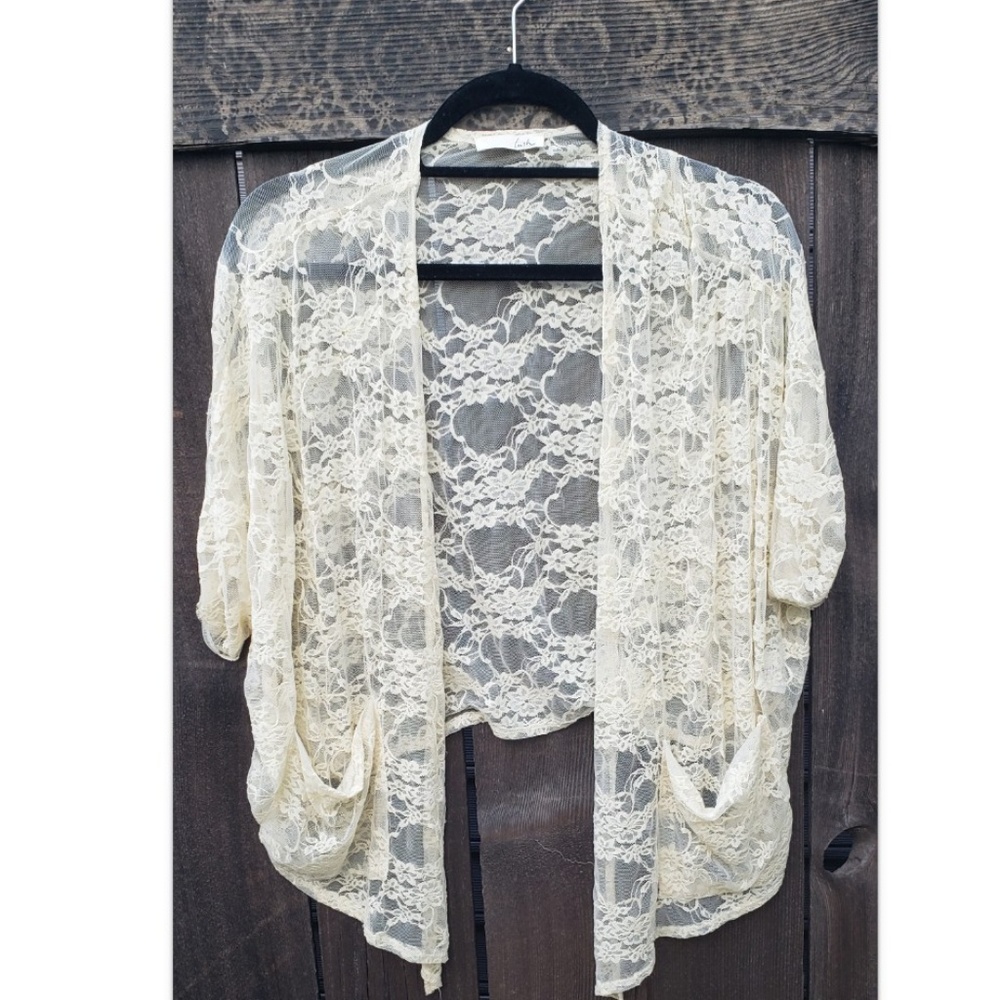 Vintage cream lace cover up cardigan